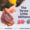 Lifestyle Penguin Books | The Three Little Mittens